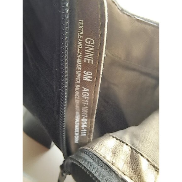 Andrew Geller Ginne Black Solid Suede Ankle Booties Side Zip Womens Size 9 M - Picture 9 of 10